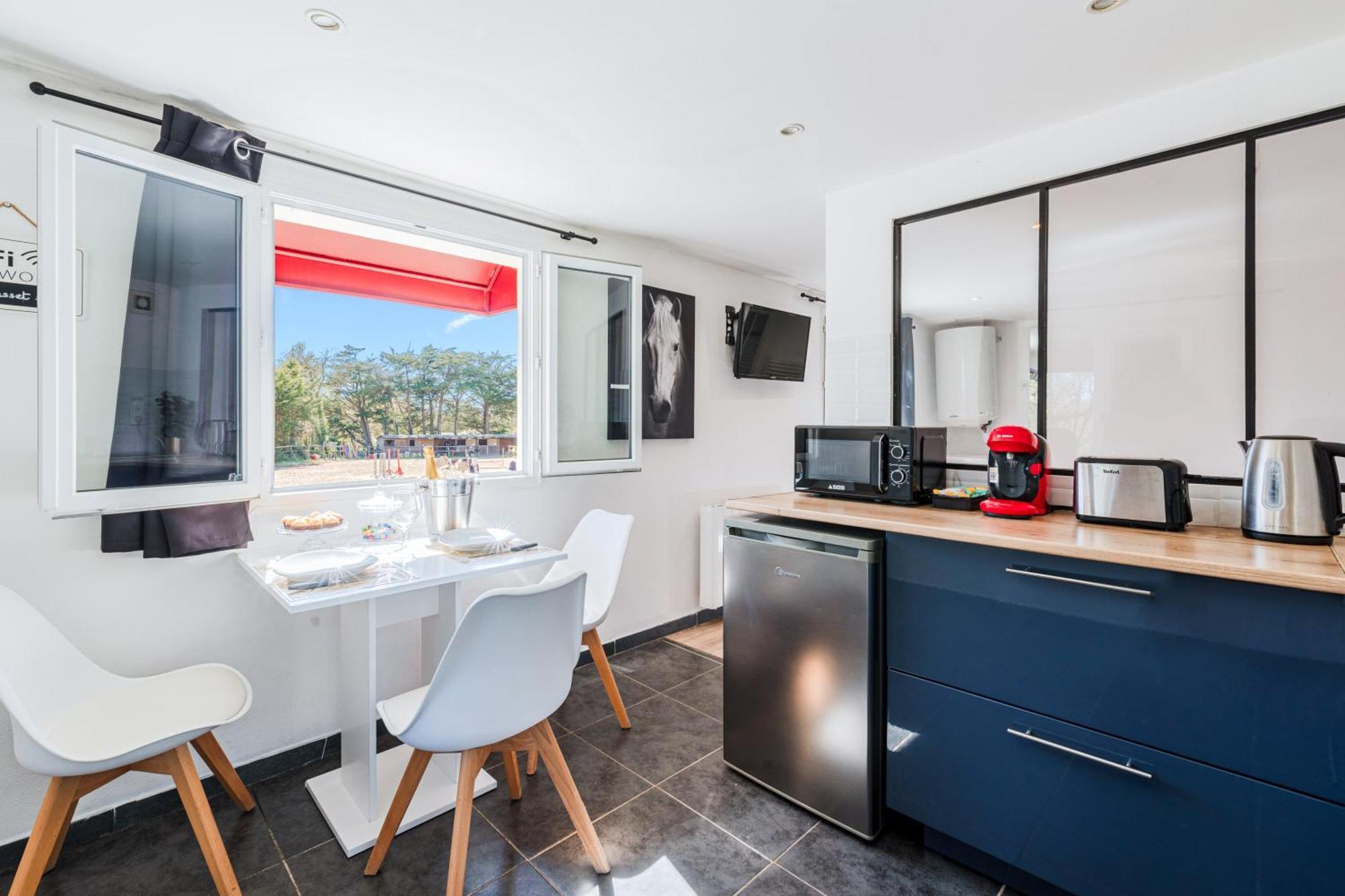 Apartment La Baule Terrasse - Cuisine - Calme - Wifi - Parking Gratuit *